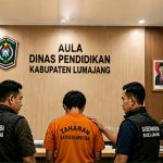 POLISI TANGKAP PENGEDAR NARKOBA DI AULA DINDIKBUD LUMAJANG, 2 ASN DI TES URINE